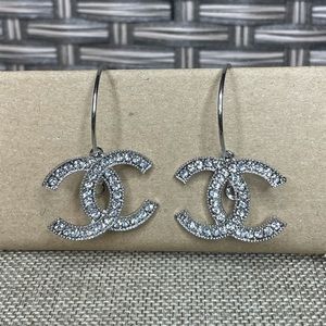 Fashion earrings